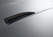 Bonnet Louvre - Carbon Fibre, Right Side